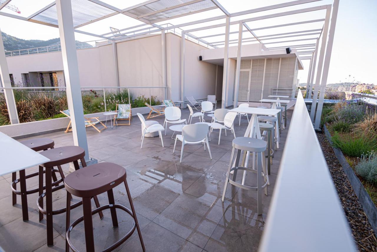 Hostel Le Hueb Tulon Zewnętrze zdjęcie